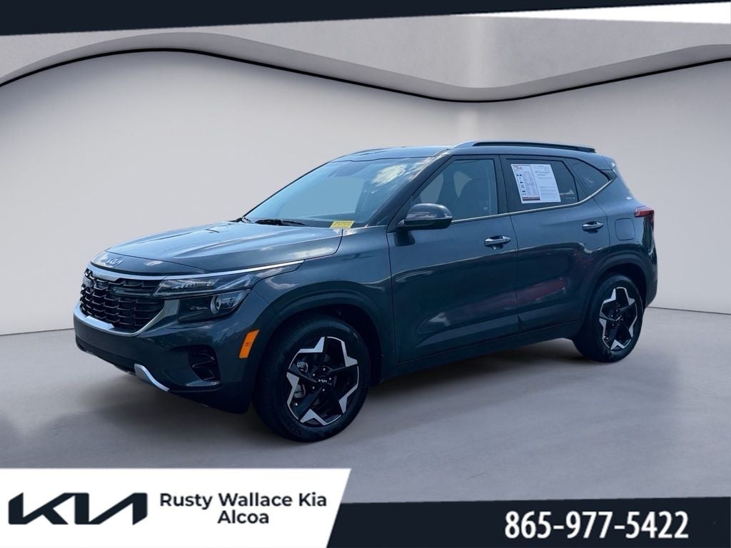 2025 Kia Seltos S in Gravity Gray — front three-quarter view