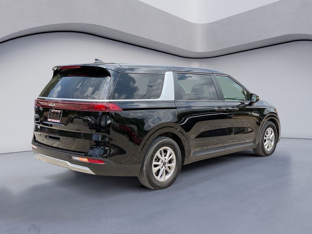 2022 Kia Carnival — detail view