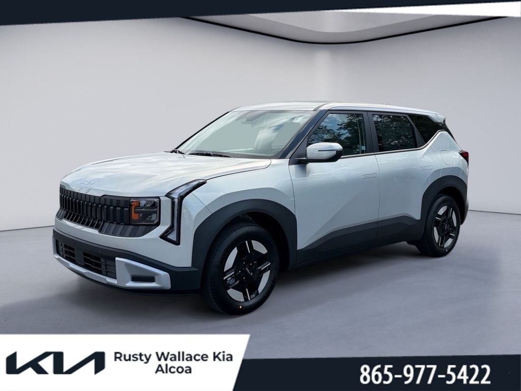 2027 Kia SELTOS LX in Ivory Silver — front three-quarter view