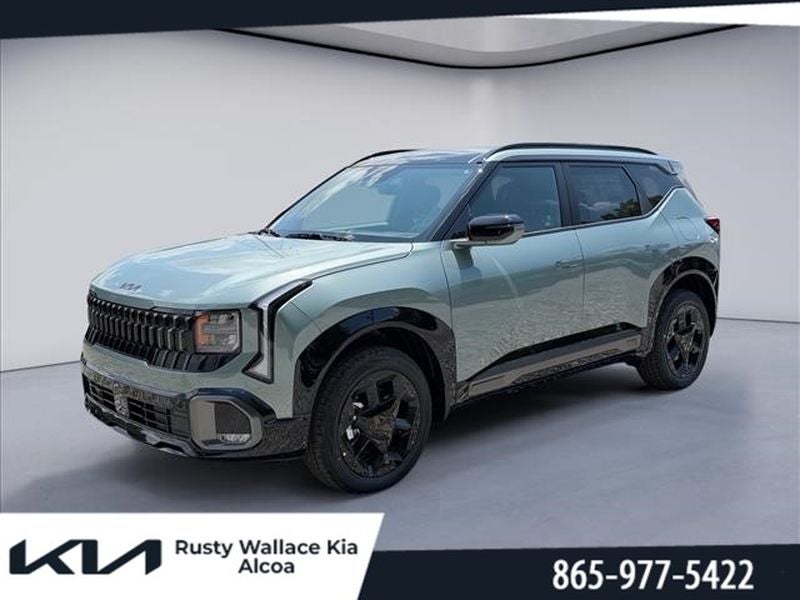 2027 Kia Seltos X-Line S in Iceberg Green — front three-quarter view